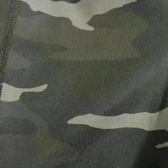 Athleta High Rise Chit Chat Tight - Picture 8 of 14